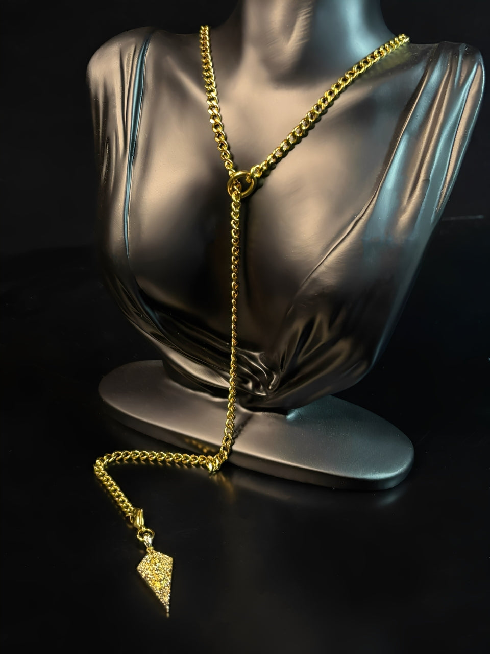 LoveChains™ - Knight’s Shield Slip Chain Choker