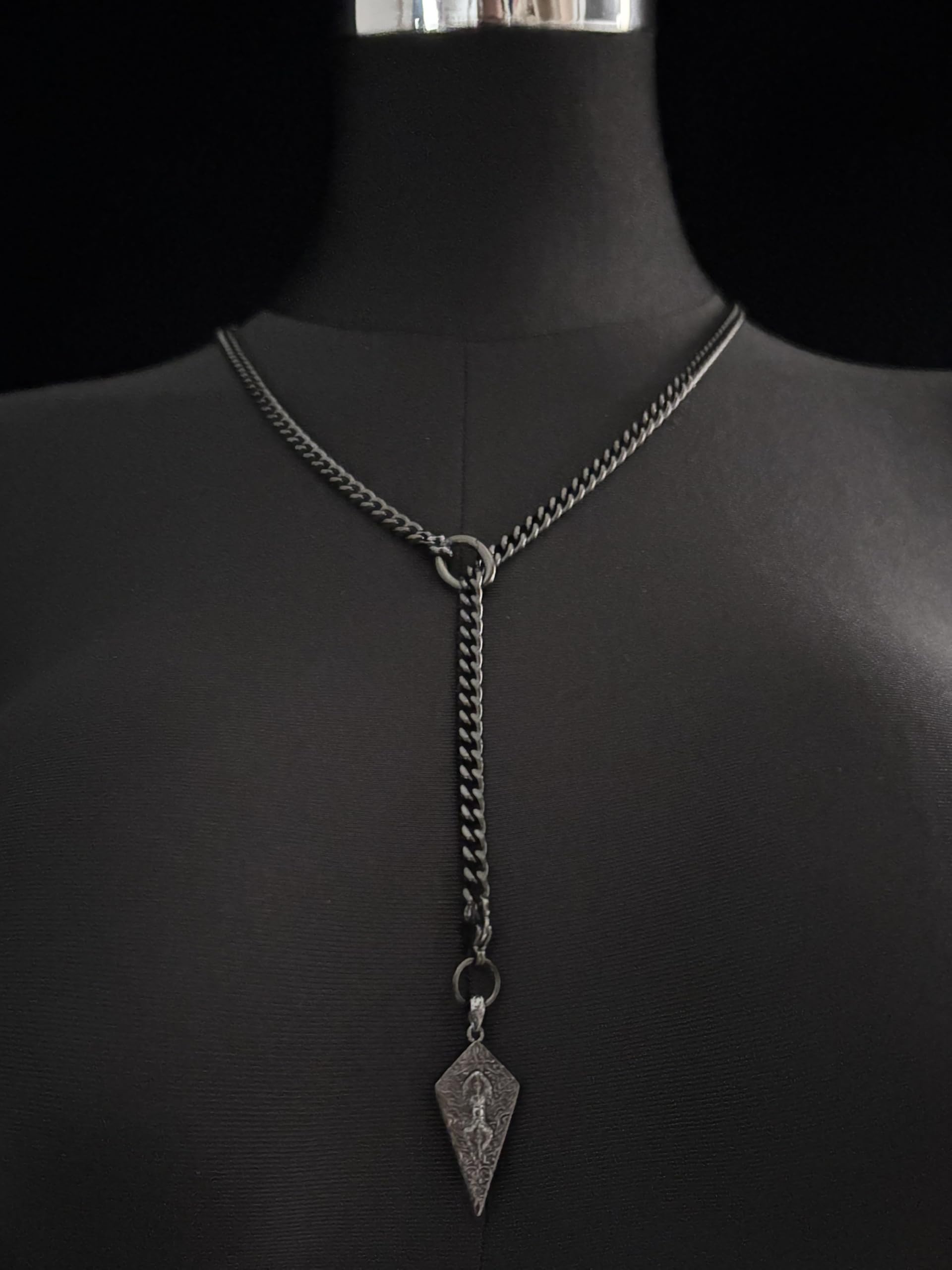 LoveChains™ - Knight’s Shield Slip Chain Choker